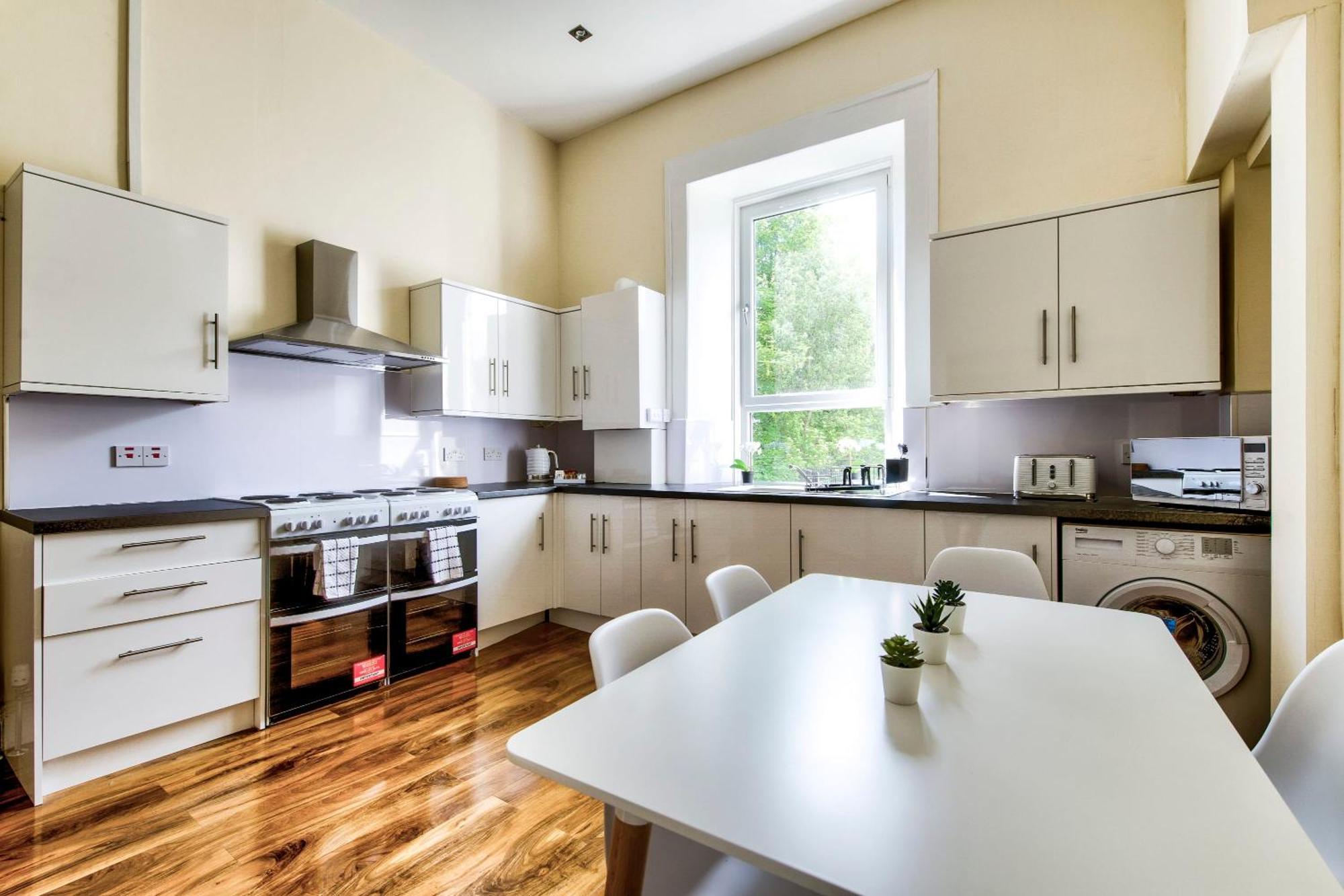 Stunning 5 Bedroom Apt, Close To City Centre, Sec, Hydro And Motorway Glasgow Zewnętrze zdjęcie