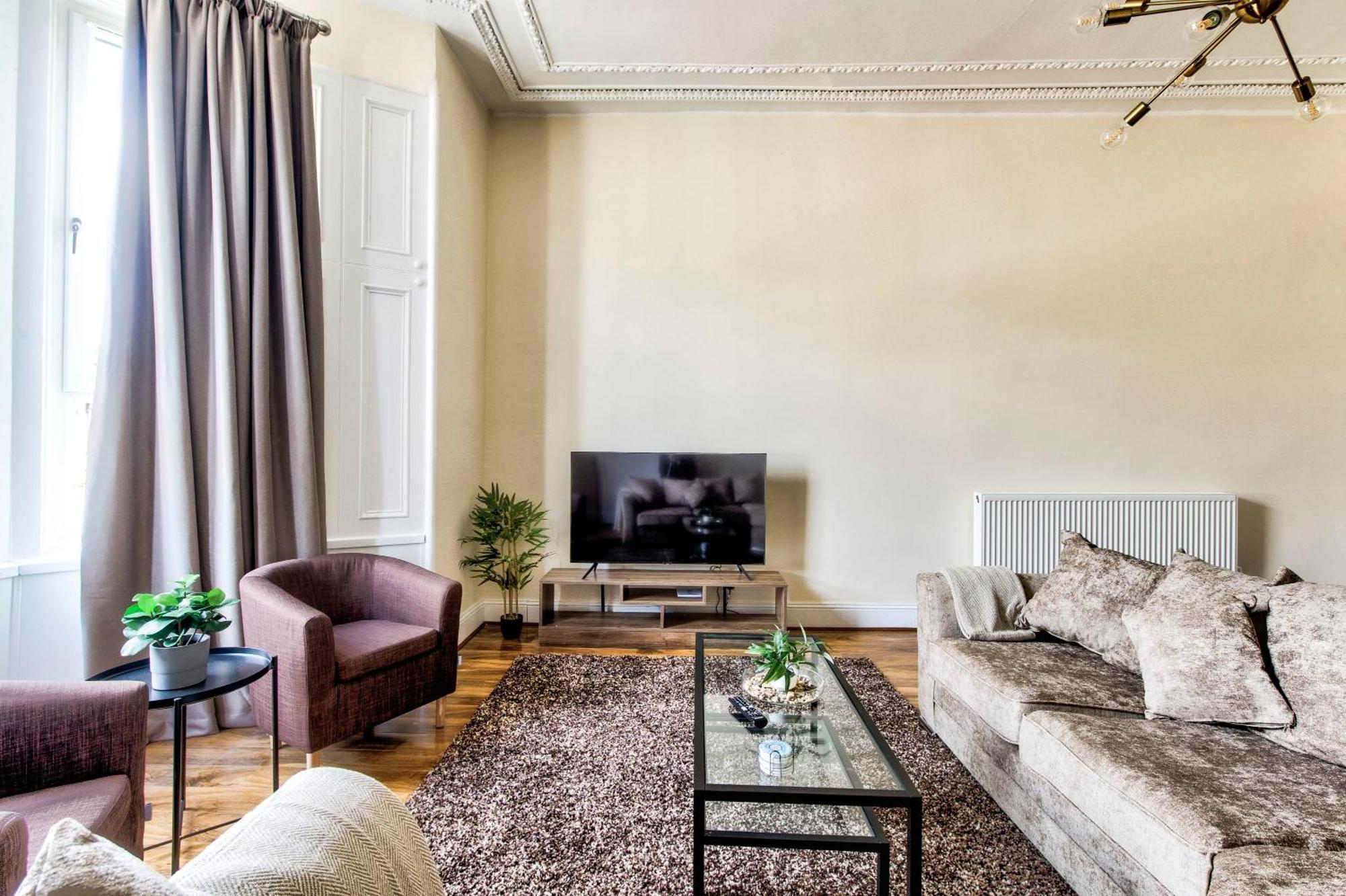 Stunning 5 Bedroom Apt, Close To City Centre, Sec, Hydro And Motorway Glasgow Zewnętrze zdjęcie